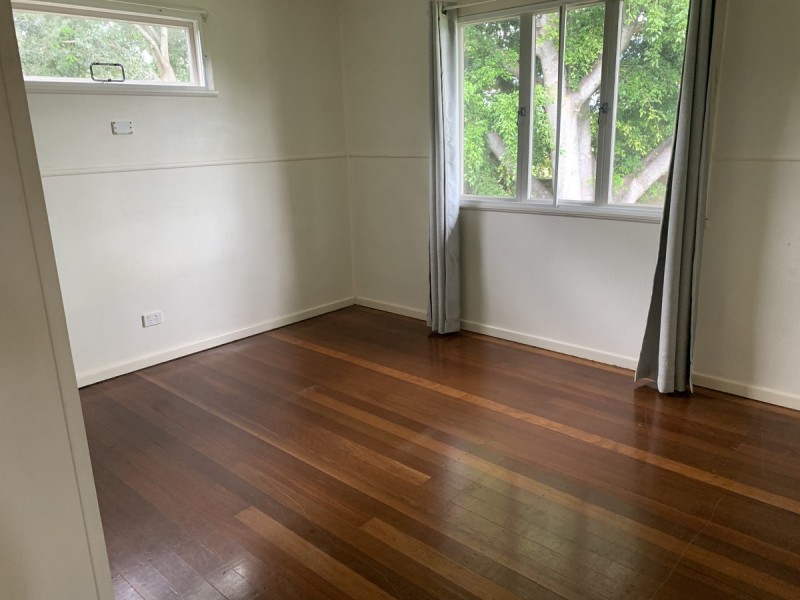 6 Ambrose Street, Brighton QLD 4017