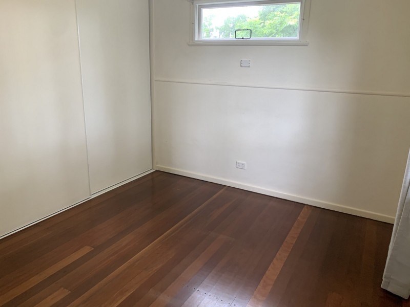 6 Ambrose Street, Brighton QLD 4017