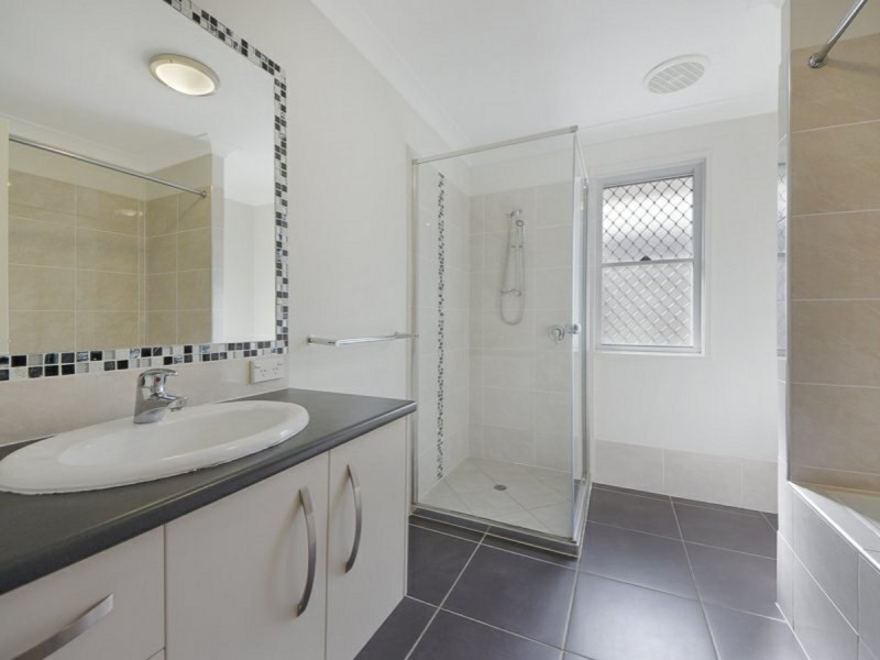 102 Mount Kaputar Avenue, Fitzgibbon QLD 4018