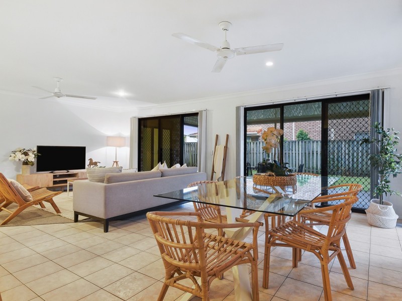 9 Oaktree Place, Bracken Ridge QLD 4017