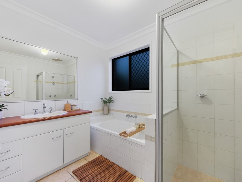 9 Oaktree Place, Bracken Ridge QLD 4017