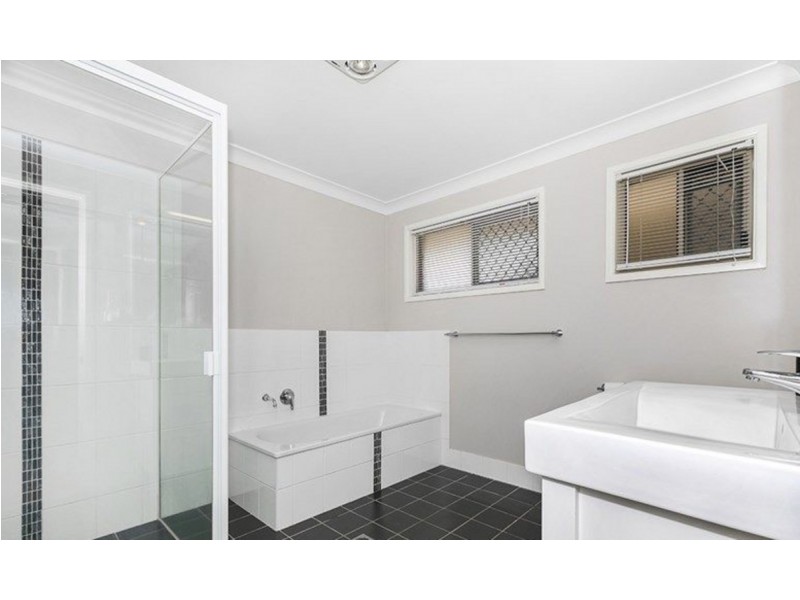 5 Arapala Court, Carseldine QLD 4034
