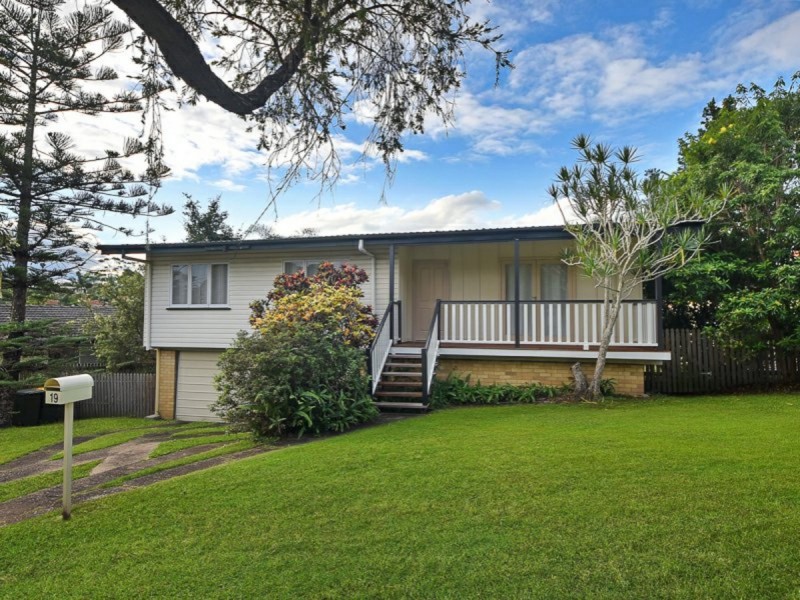 19 Mews Street, Chermside West QLD 4032