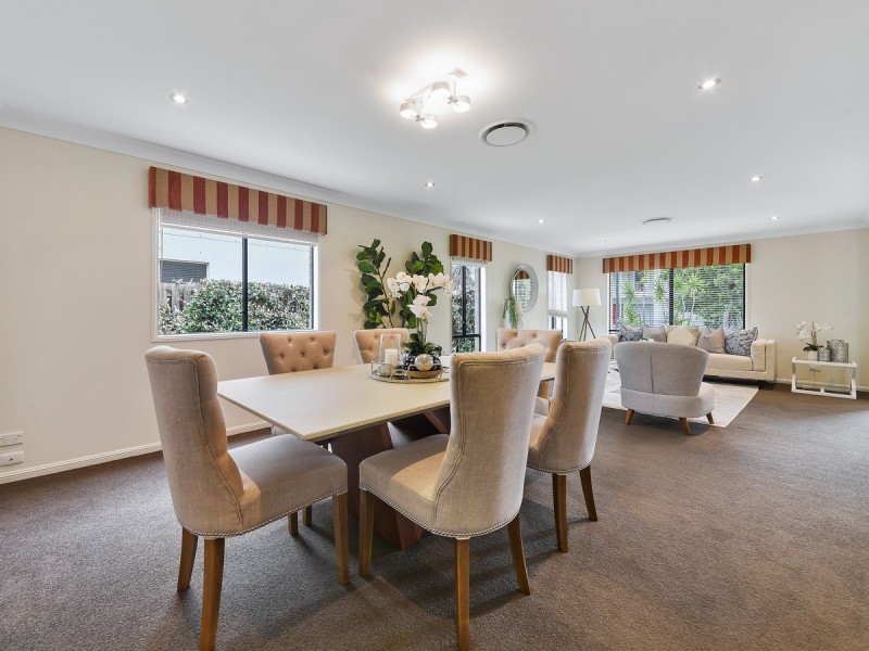 90 Petrie Crescent, Aspley QLD 4034