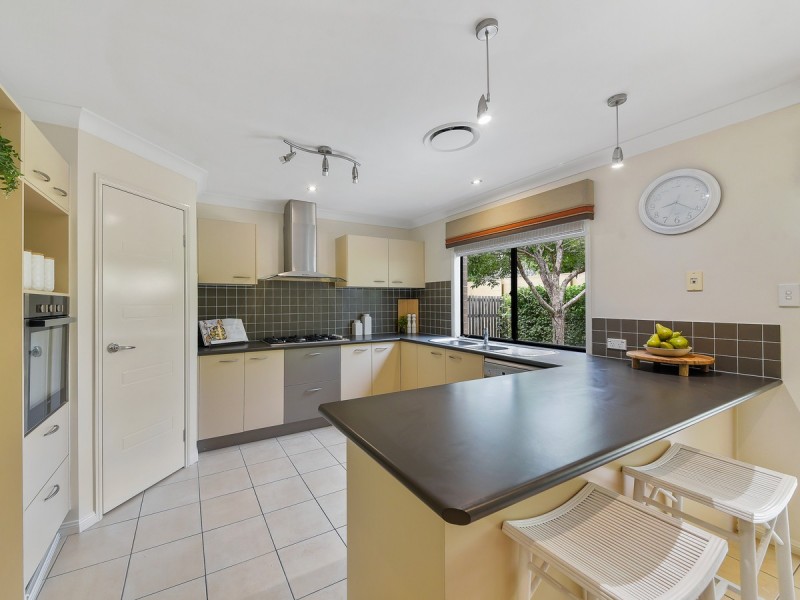 90 Petrie Crescent, Aspley QLD 4034