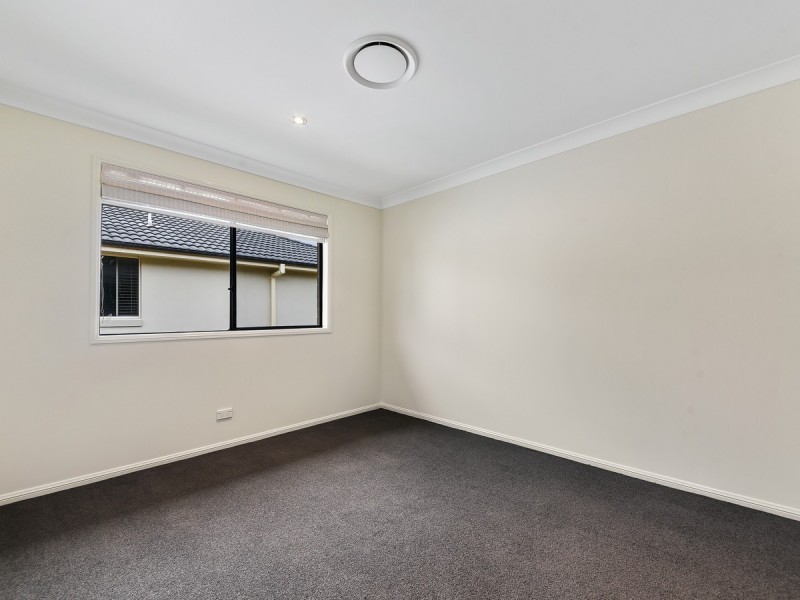 90 Petrie Crescent, Aspley QLD 4034