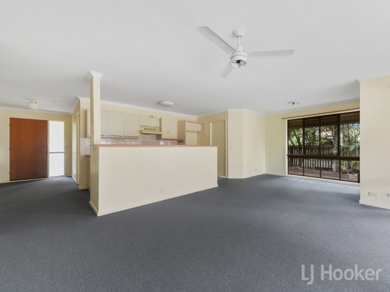 11 Desert Willow, Fitzgibbon QLD 4018