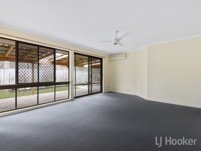 11 Desert Willow, Fitzgibbon QLD 4018