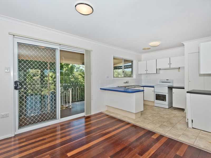 18 Illuta Avenue, Ferny Hills QLD 4055