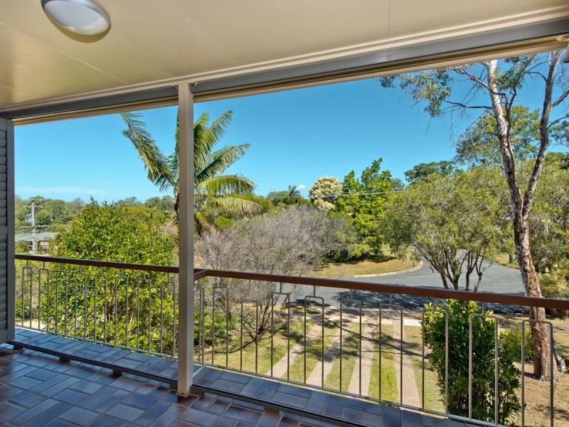 18 Illuta Avenue, Ferny Hills QLD 4055