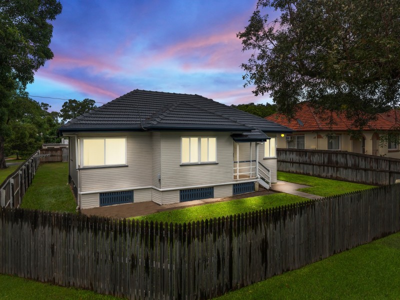 18 Teevan Street, Stafford QLD 4053