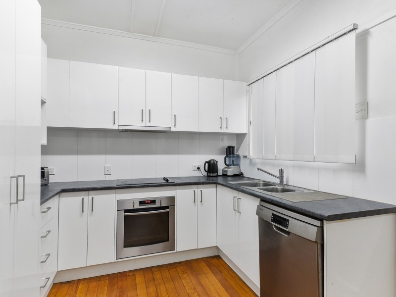 18 Teevan Street, Stafford QLD 4053