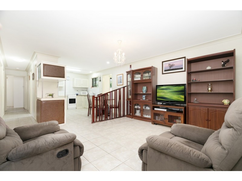 16 Johnson Street, Kallangur QLD 4503