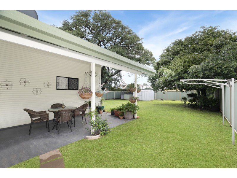 16 Johnson Street, Kallangur QLD 4503