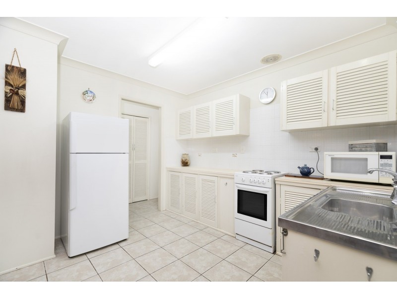 16 Johnson Street, Kallangur QLD 4503