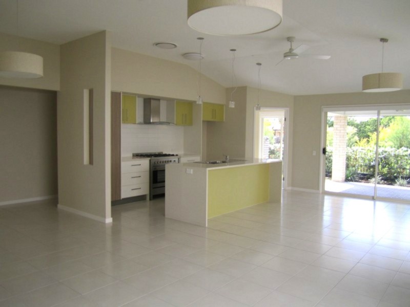 25 Carnarvon Crescent, Fitzgibbon QLD 4018