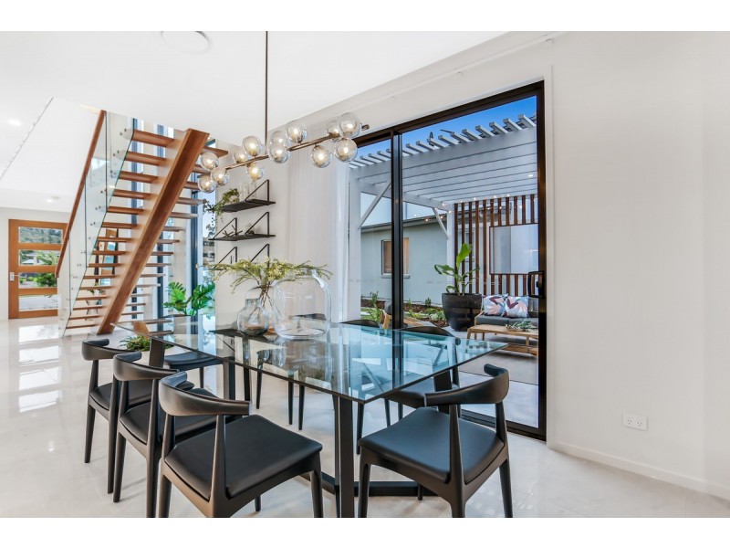 209 Canvey Street, Upper Kedron QLD 4055