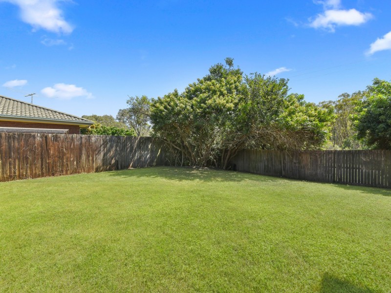 3 Elizabeth Place, Brighton QLD 4017