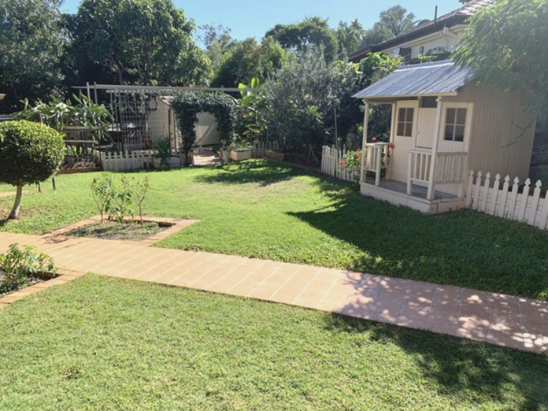 71 Galaxy Street, Bridgeman Downs QLD 4035