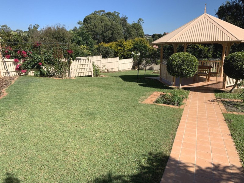 71 Galaxy Street, Bridgeman Downs QLD 4035