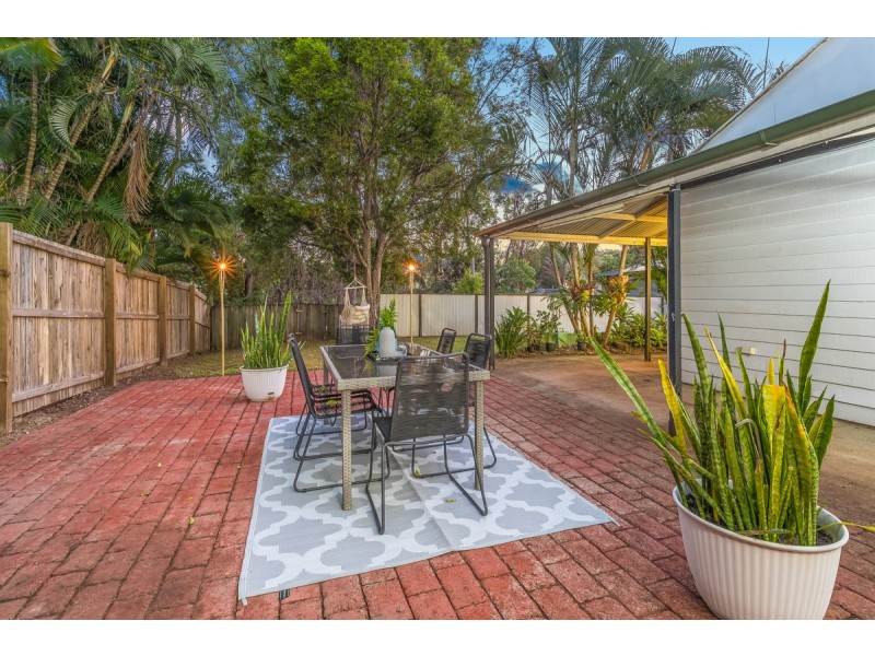 32 Ashley Road, Chermside West QLD 4032