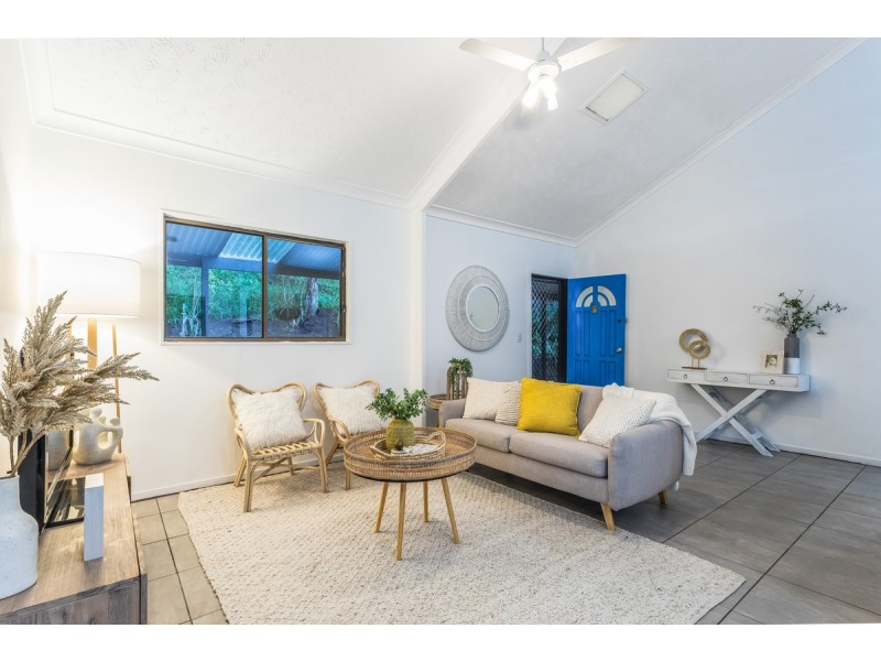 32 Ashley Road, Chermside West QLD 4032