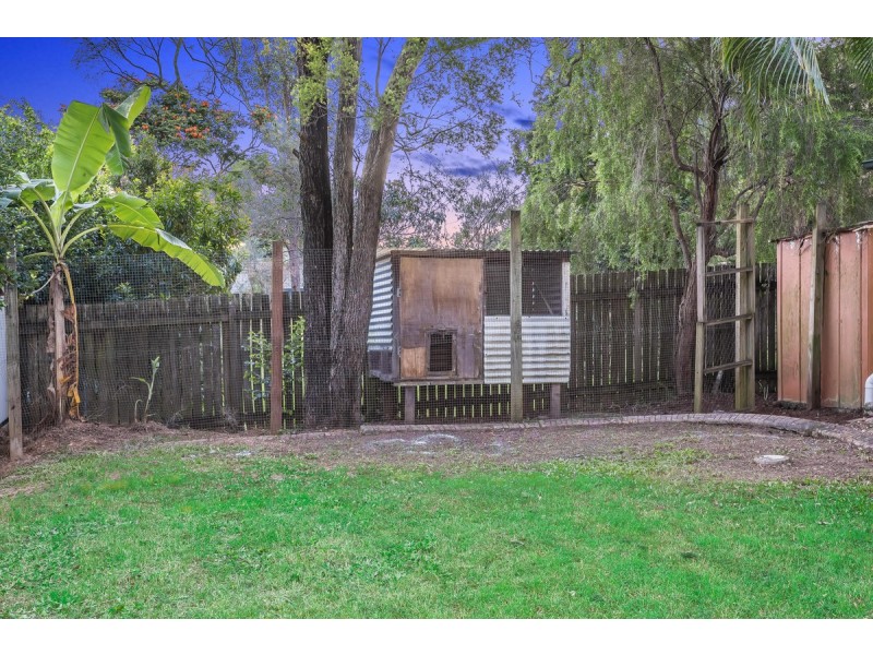 32 Ashley Road, Chermside West QLD 4032