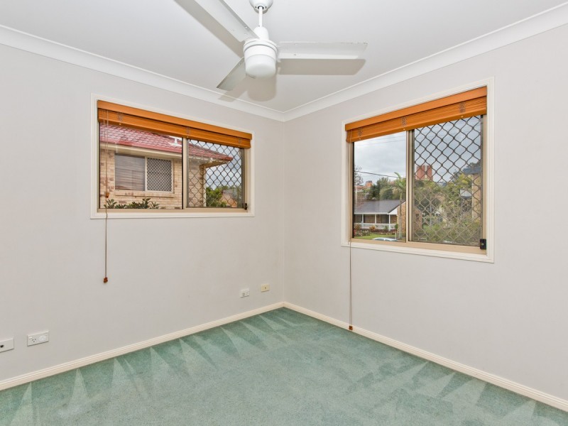 39 Farnell Street, Chermside QLD 4032