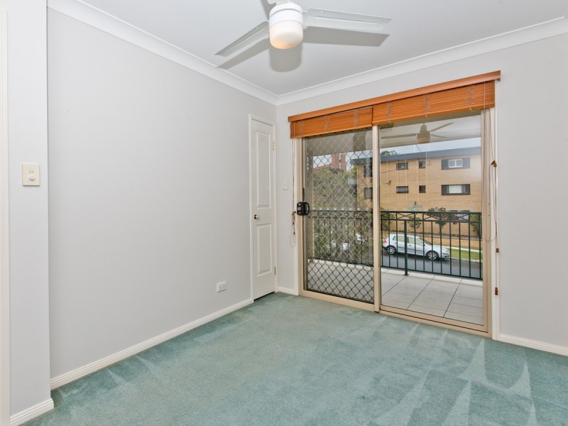 39 Farnell Street, Chermside QLD 4032