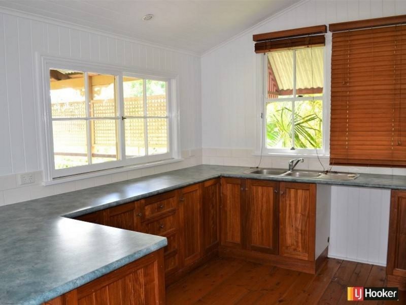 118 Friday Street, Shorncliffe QLD 4017