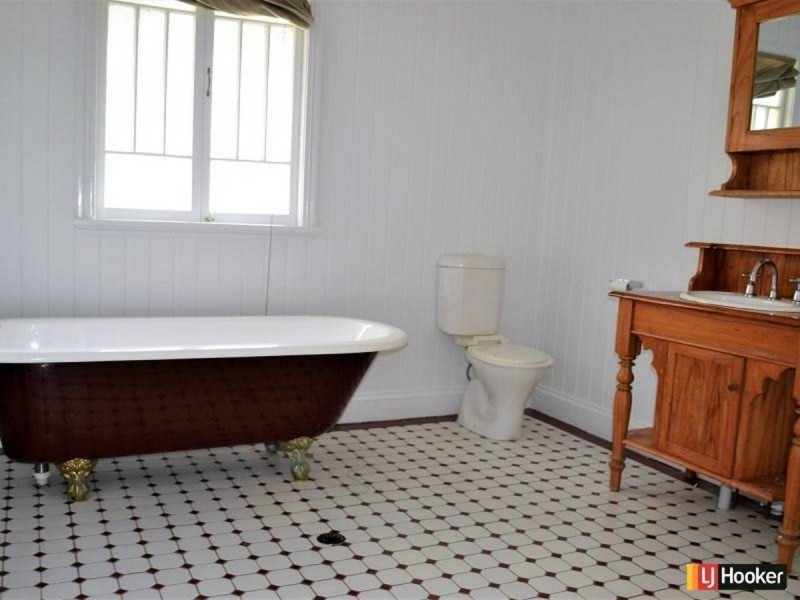 118 Friday Street, Shorncliffe QLD 4017