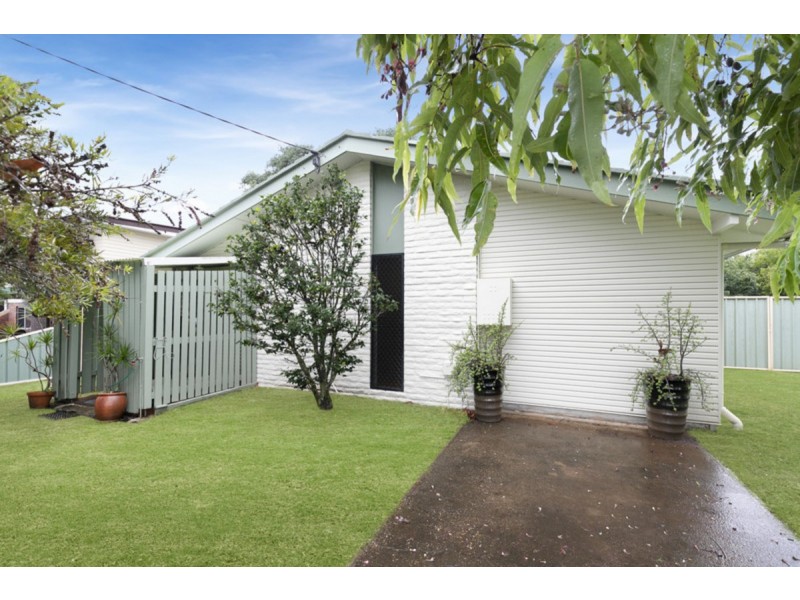 16 Johnson Street, Kallangur QLD 4503