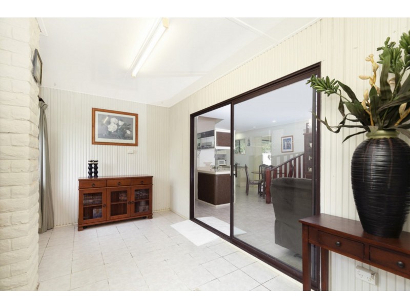 16 Johnson Street, Kallangur QLD 4503