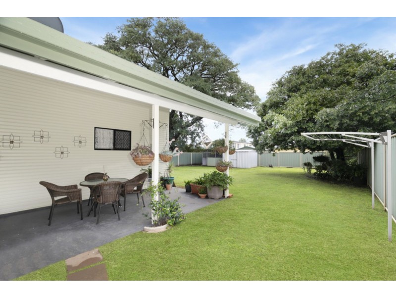 16 Johnson Street, Kallangur QLD 4503