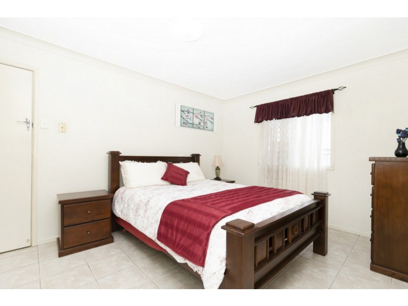 16 Johnson Street, Kallangur QLD 4503