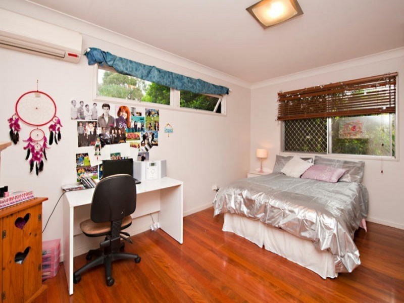 33 Gibum Street, Chermside West QLD 4032