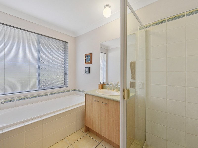 4 Maculata Court, Warner QLD 4500