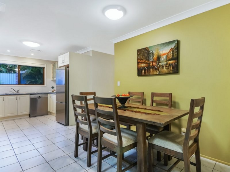 6 Amadeus Place, Aspley QLD 4034