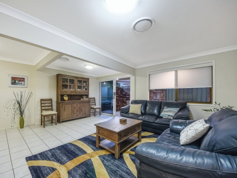 6 Amadeus Place, Aspley QLD 4034