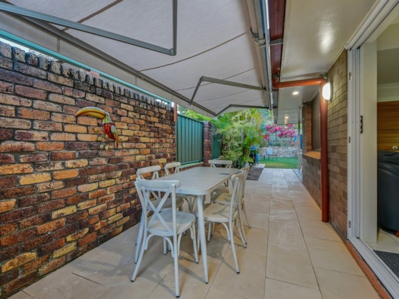 6 Amadeus Place, Aspley QLD 4034