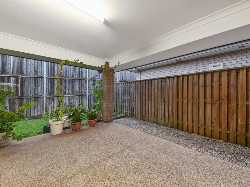 56 Merimbula Crescent, Fitzgibbon QLD 4018