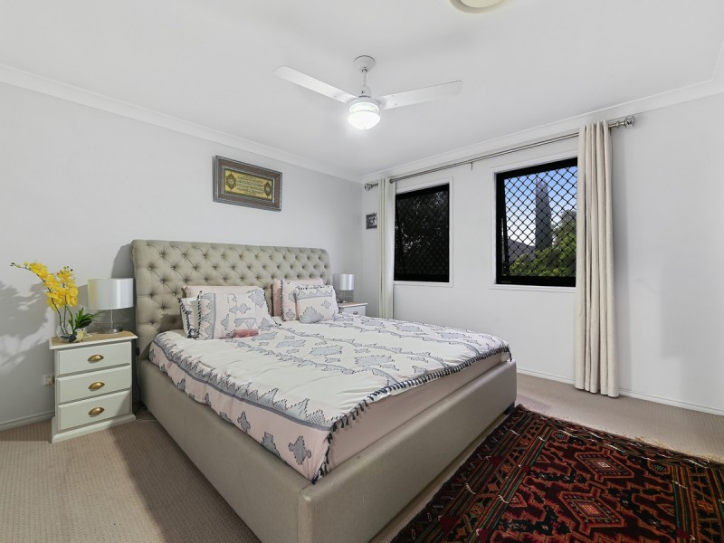 56 Merimbula Crescent, Fitzgibbon QLD 4018