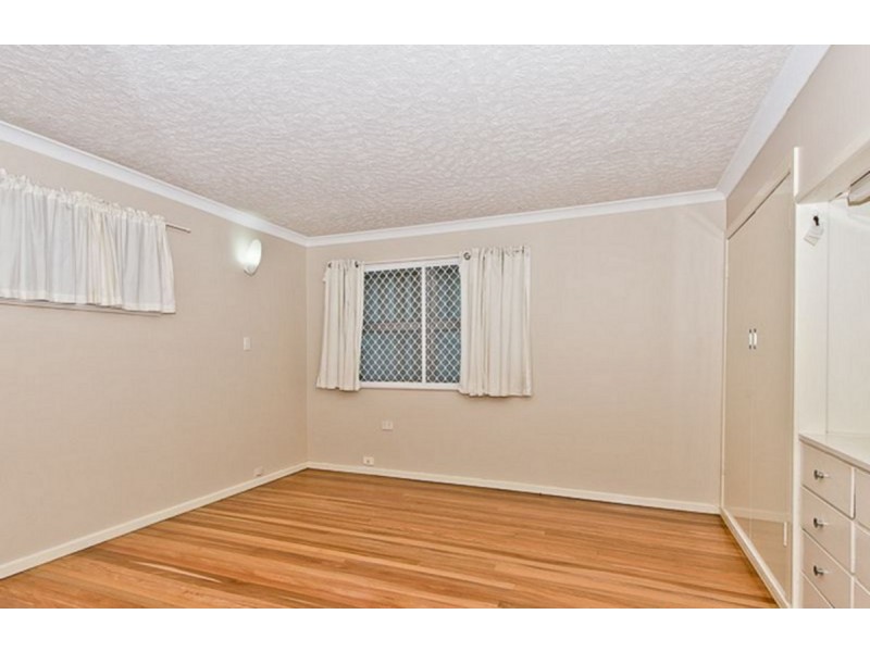 33 Montclair Street, Aspley QLD 4034