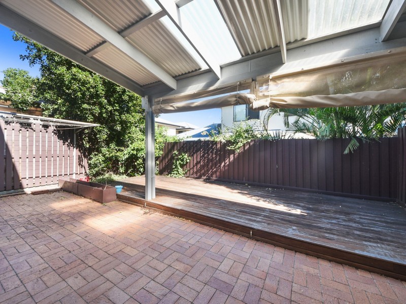 2/15 Cowan Street, Chermside QLD 4032