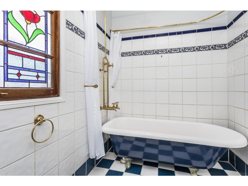 283 Hamilton Road, Chermside QLD 4032