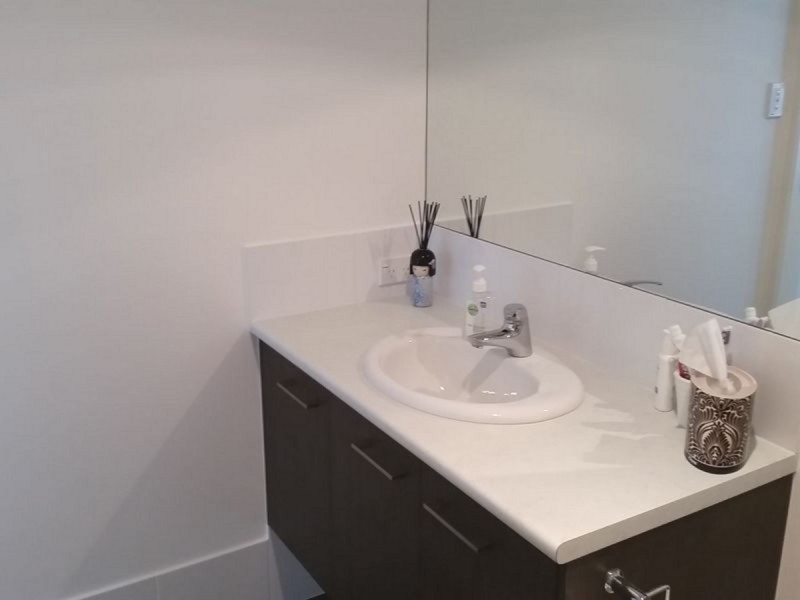 15 Moreton Street, Fitzgibbon QLD 4018