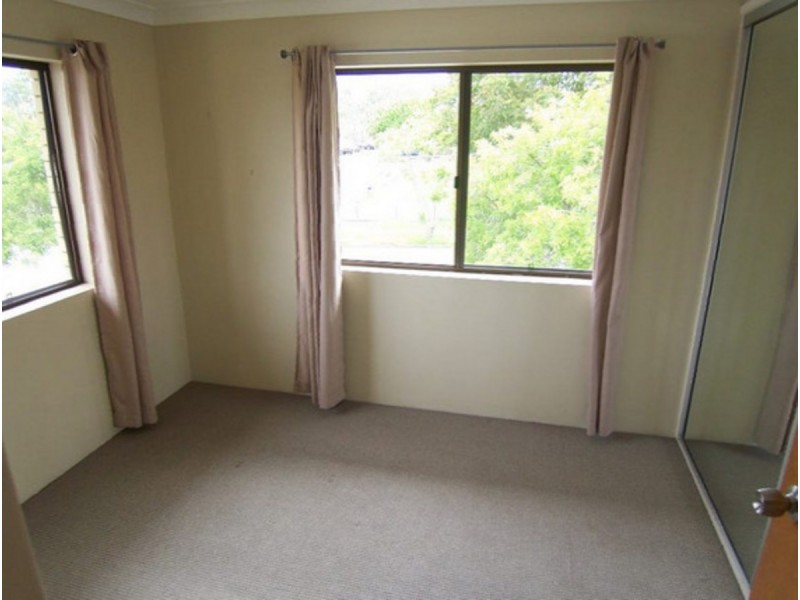 4/87 Farnell Street, Chermside QLD 4032