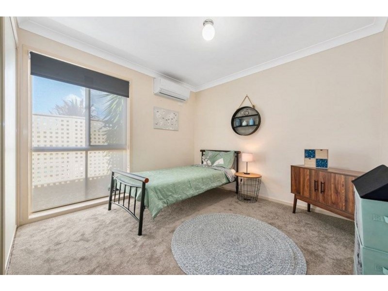 15 Cooksland Crest, North Lakes QLD 4509