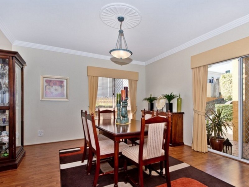 103 Saturn Crescent, Bridgeman Downs QLD 4035