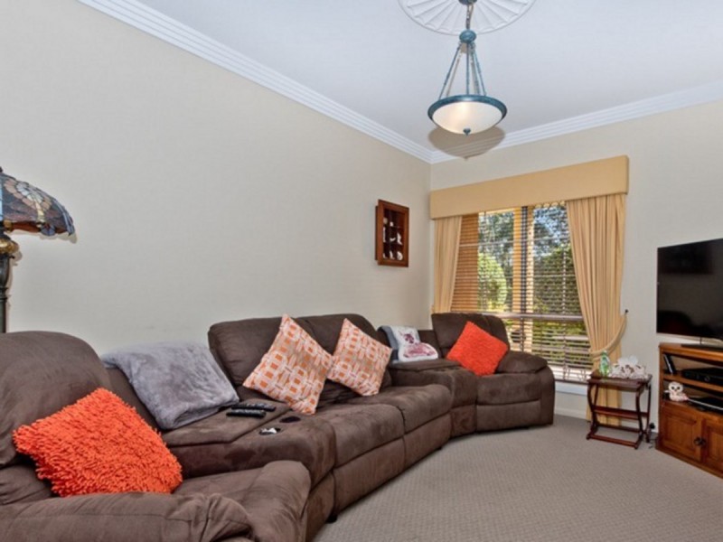 103 Saturn Crescent, Bridgeman Downs QLD 4035